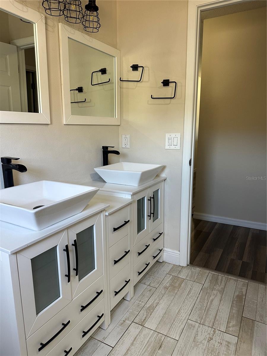 Image 26 of 46 For 4150 Vanern Way