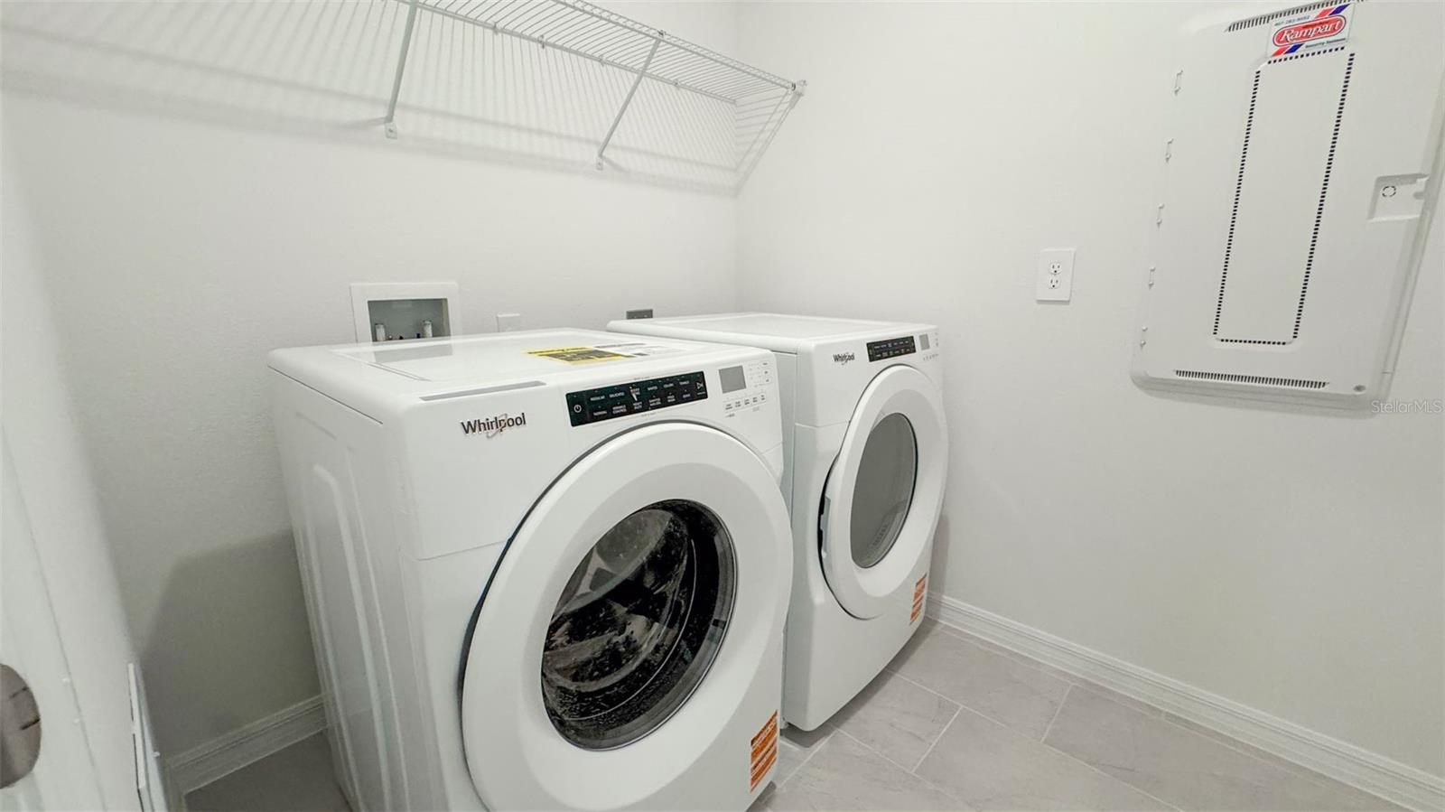 Image 10 of 33 For 2900 Wild Olive Drive