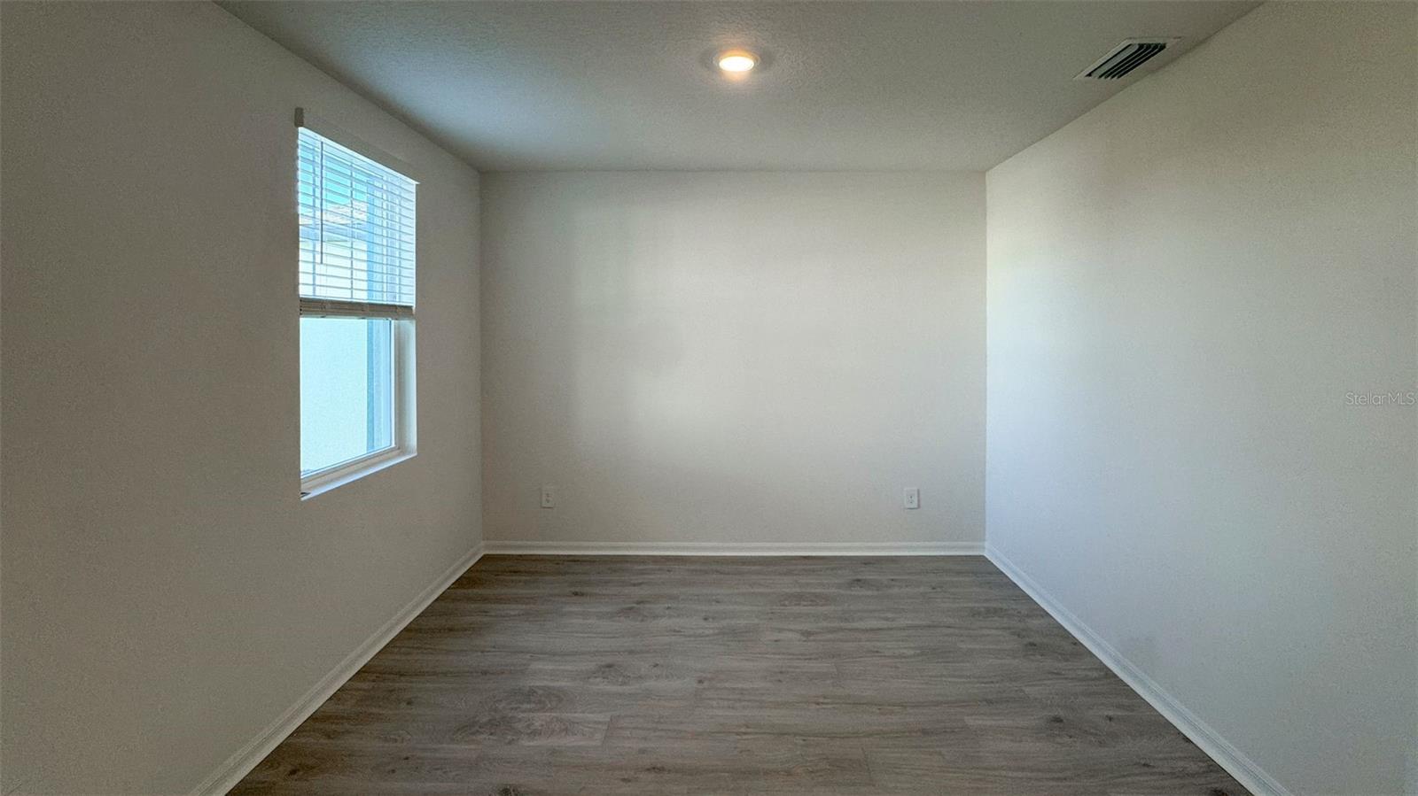 Image 12 of 33 For 2900 Wild Olive Drive