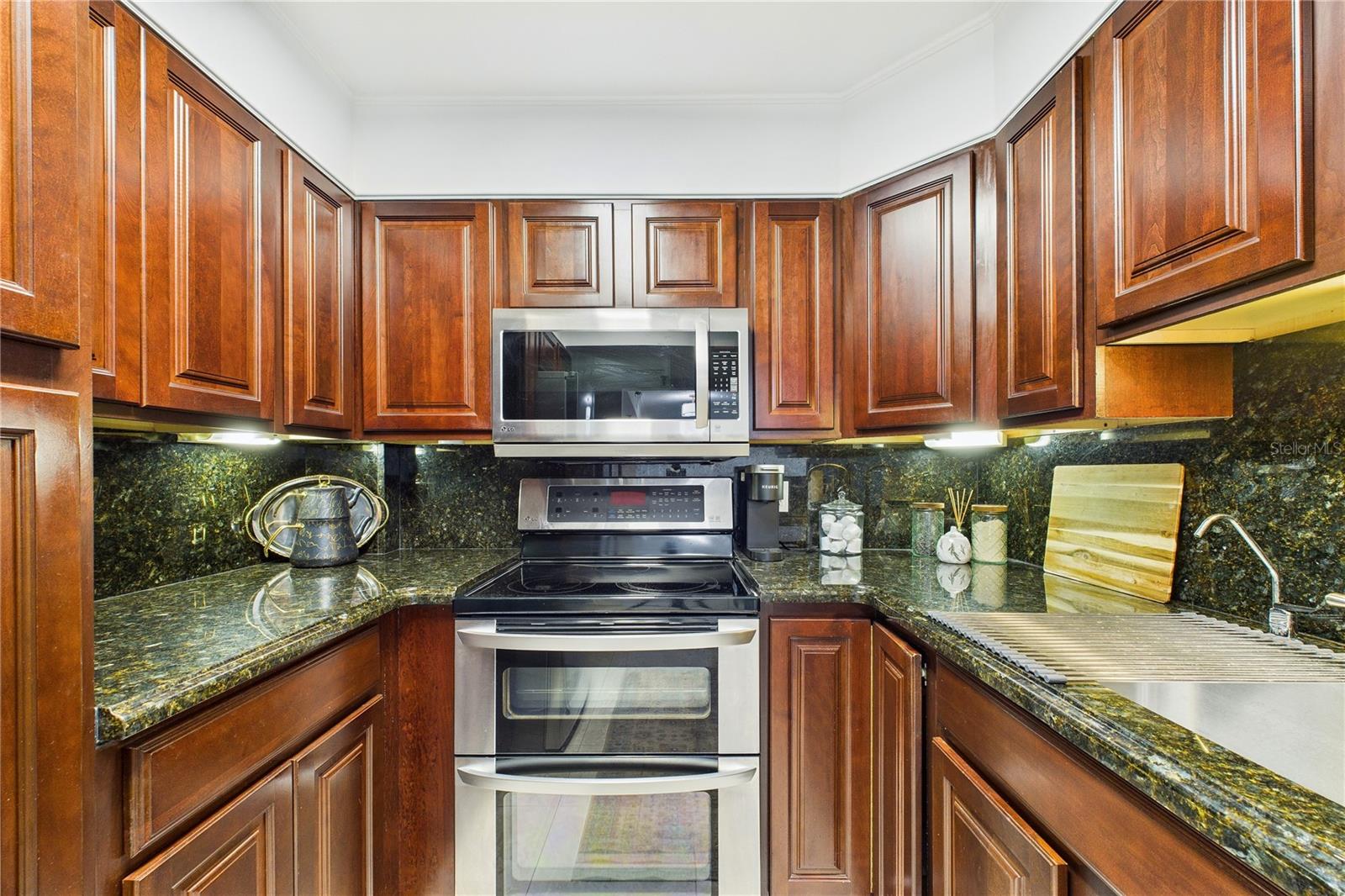 Image 18 of 44 For 5280 2nd Avenue 412