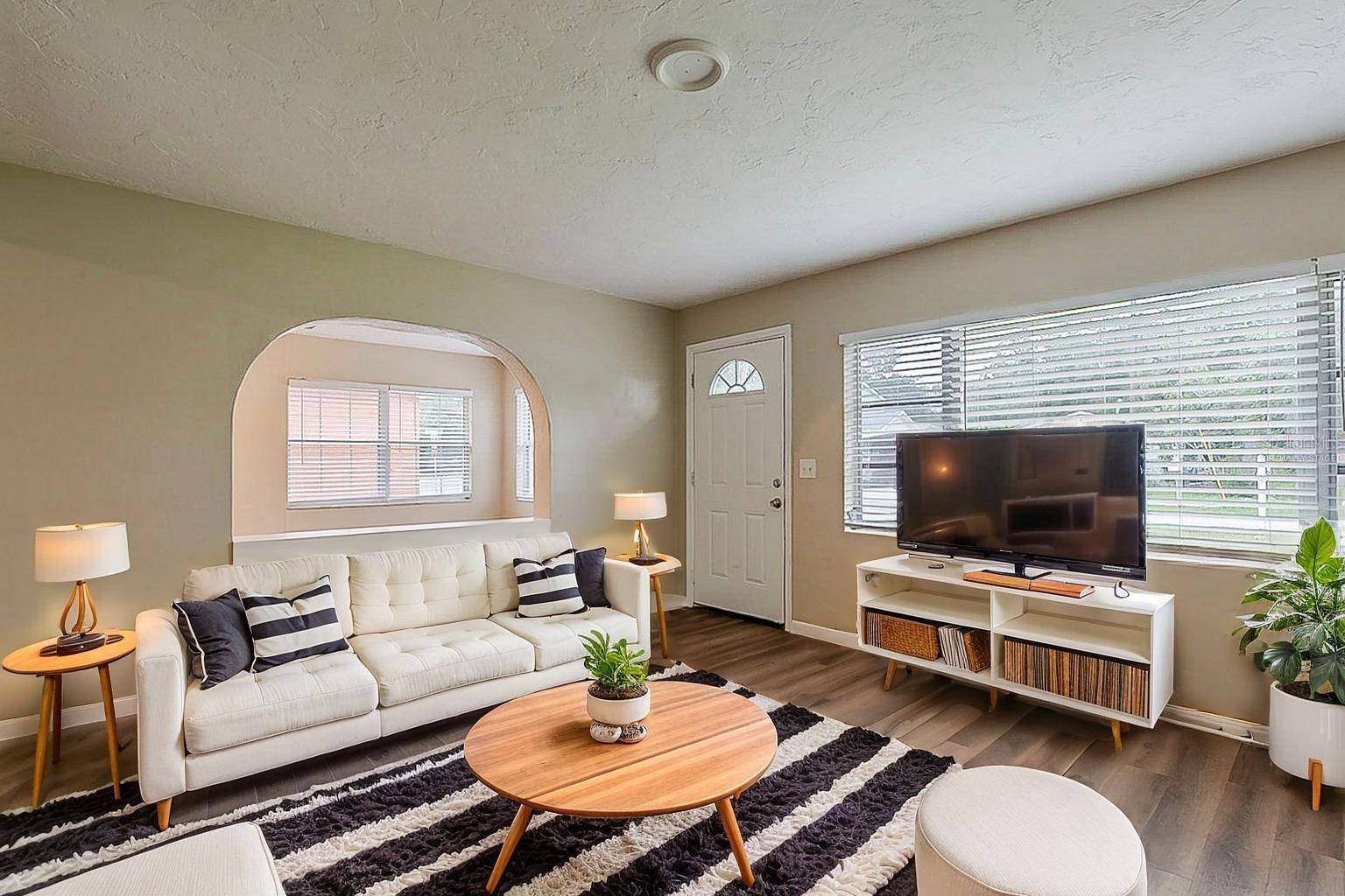 Image 3 of 44 For 1520 Washington Avenue