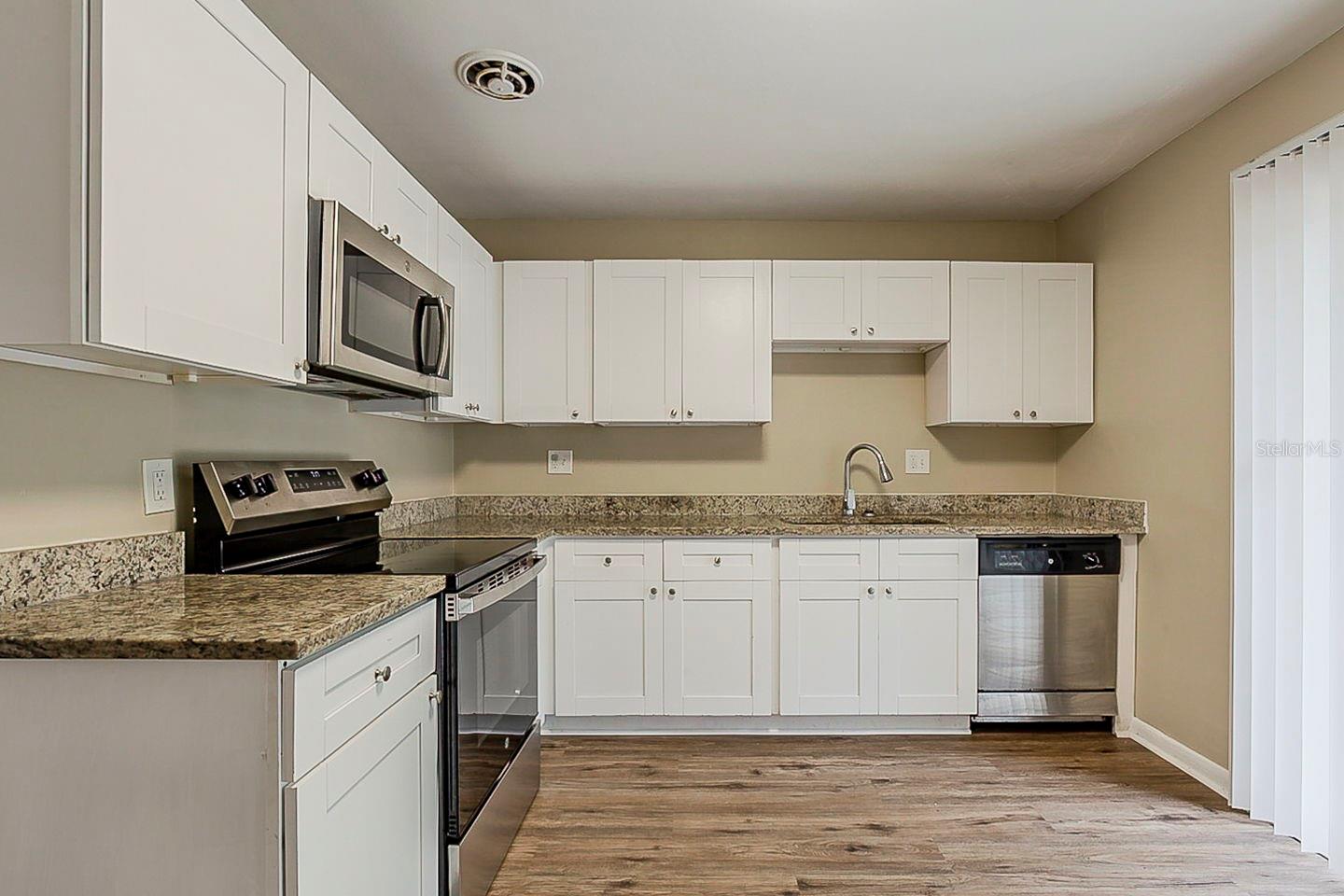 Image 9 of 44 For 1520 Washington Avenue