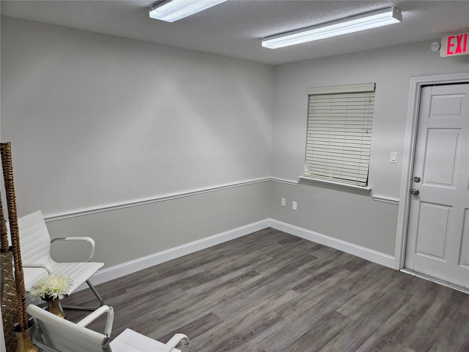 Image 11 of 15 For 421 Montgomery Road 161