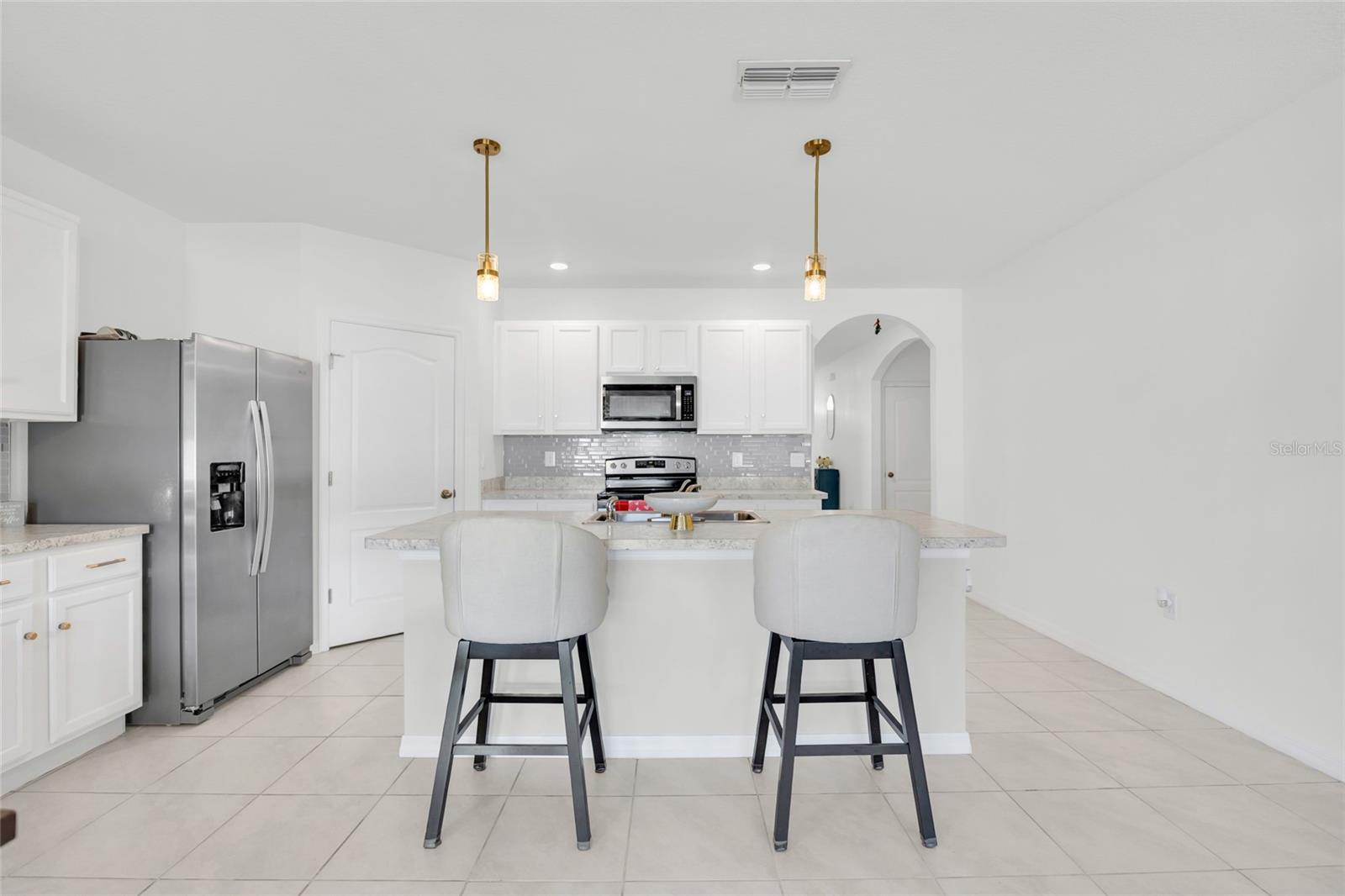 Image 18 of 61 For 163 Auburn Grove Boulevard