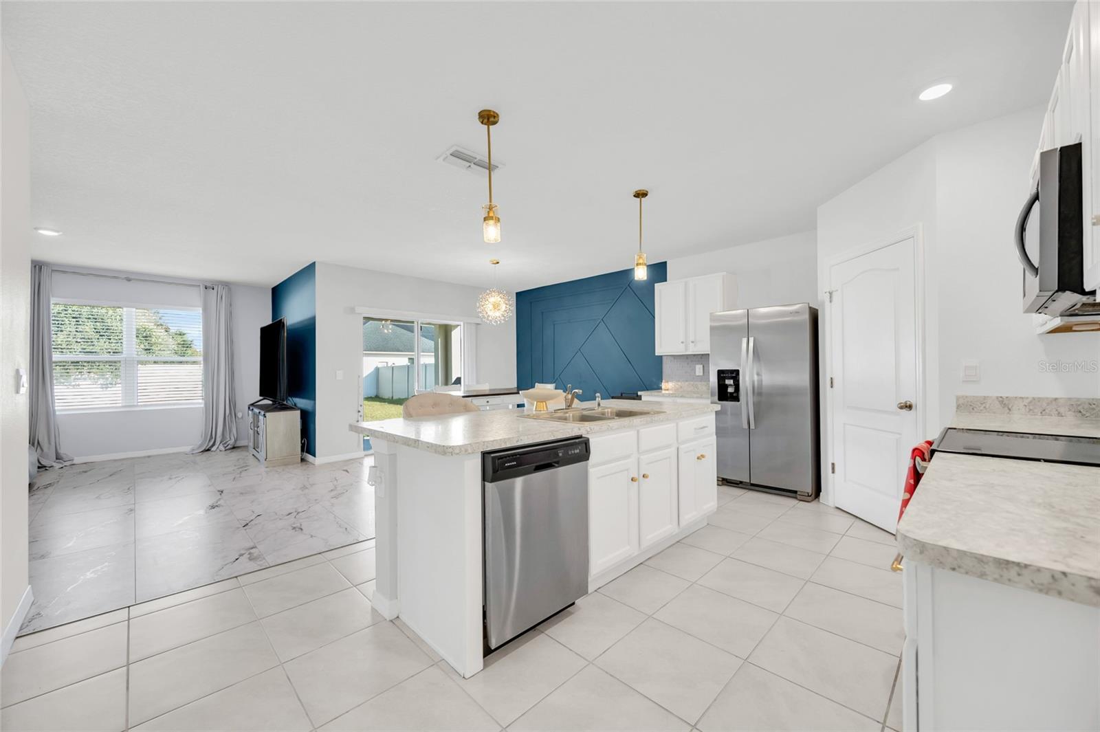 Image 22 of 61 For 163 Auburn Grove Boulevard