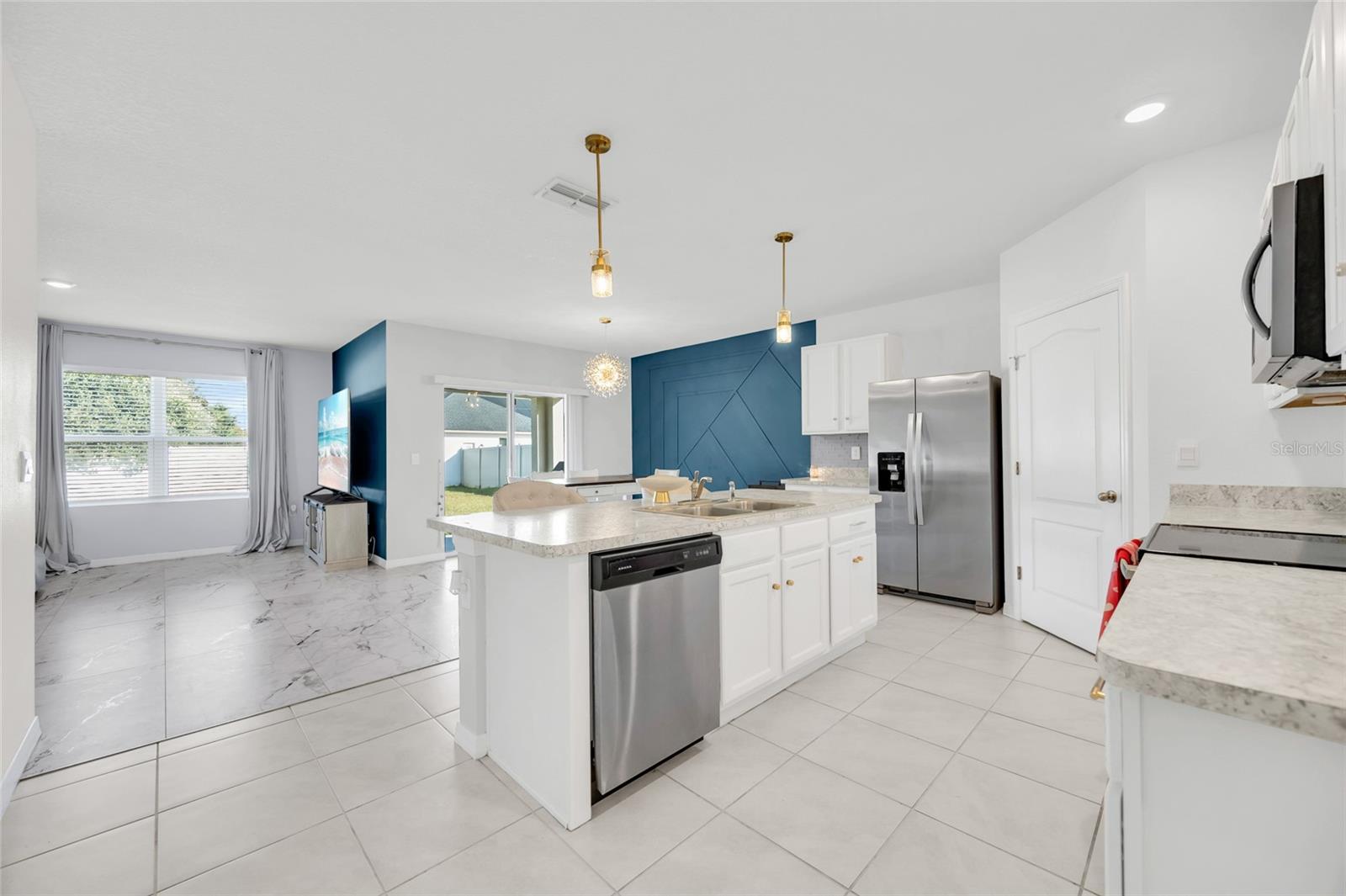 Image 23 of 61 For 163 Auburn Grove Boulevard