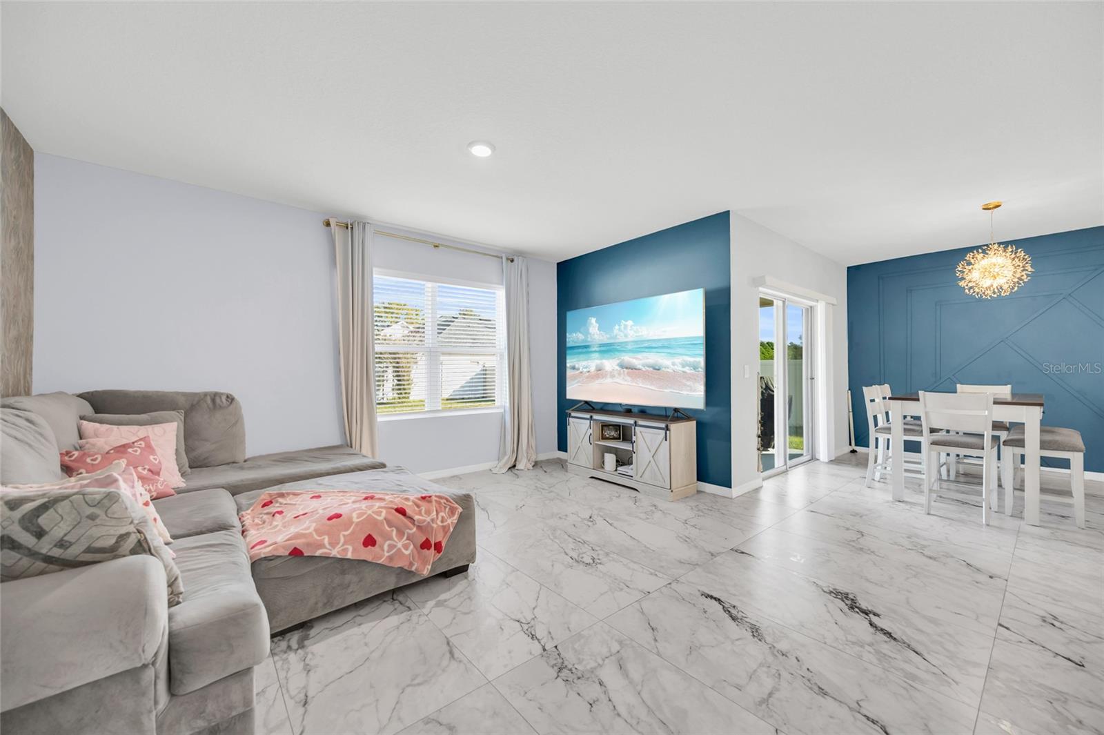 Image 9 of 61 For 163 Auburn Grove Boulevard