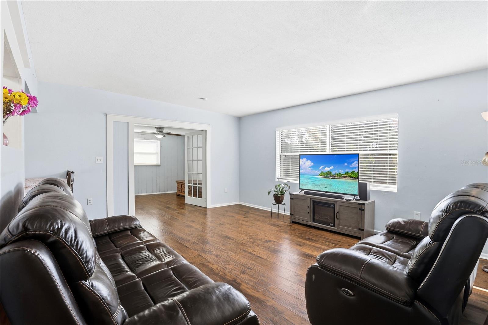 Image 14 of 40 For 5104 Hernandes Drive