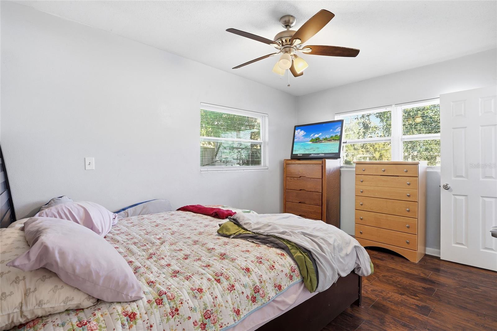 Image 18 of 40 For 5104 Hernandes Drive