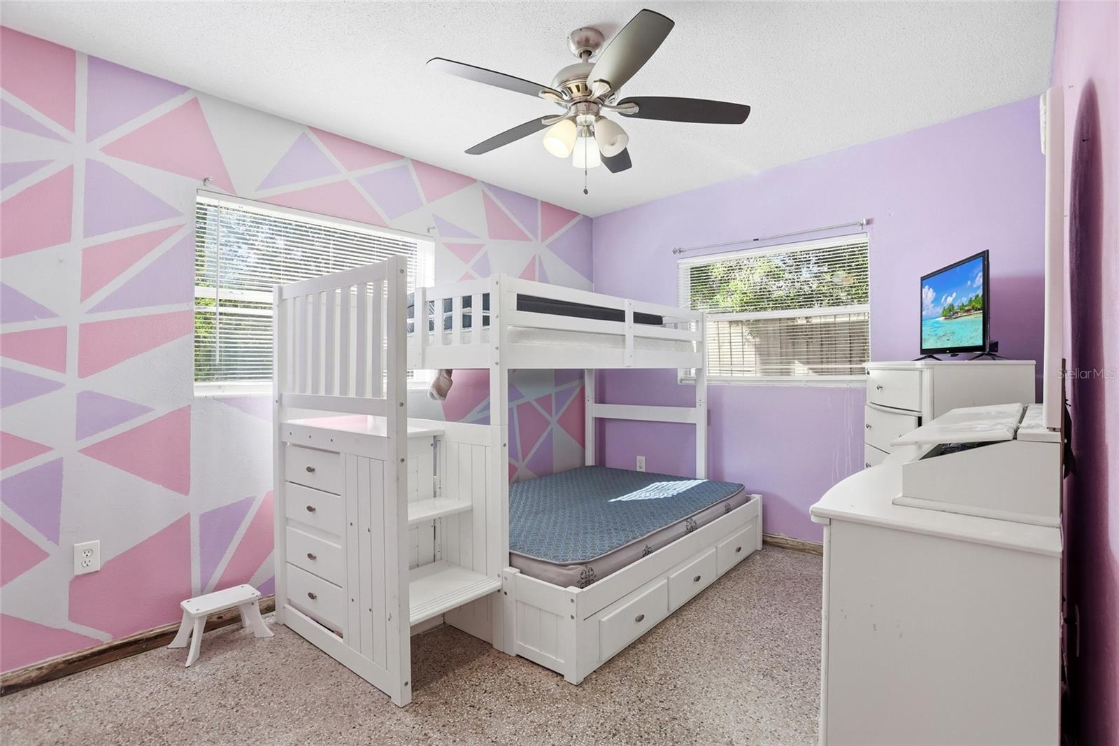 Image 23 of 40 For 5104 Hernandes Drive