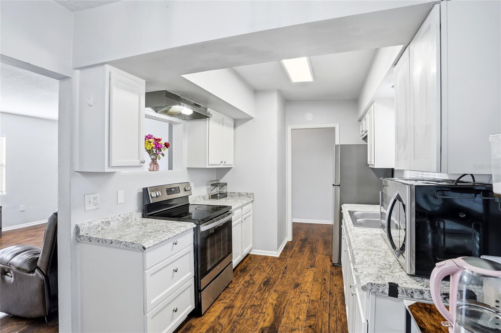 Image 7 of 40 For 5104 Hernandes Drive