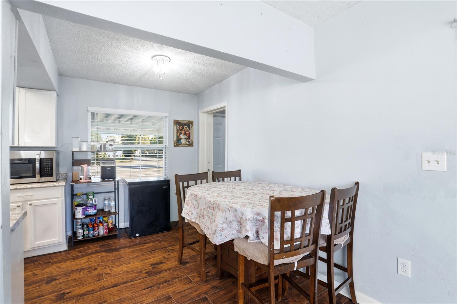 Image 9 of 40 For 5104 Hernandes Drive