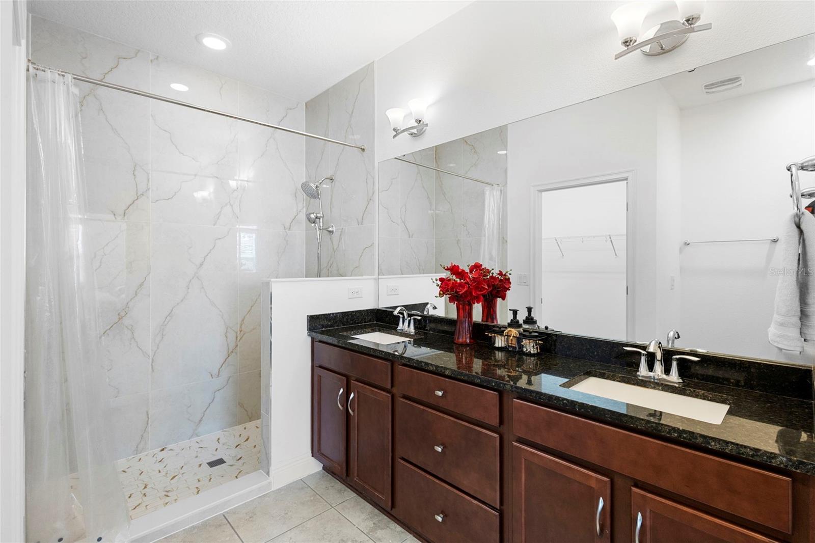 Image 25 of 42 For 5601 Estero Loop