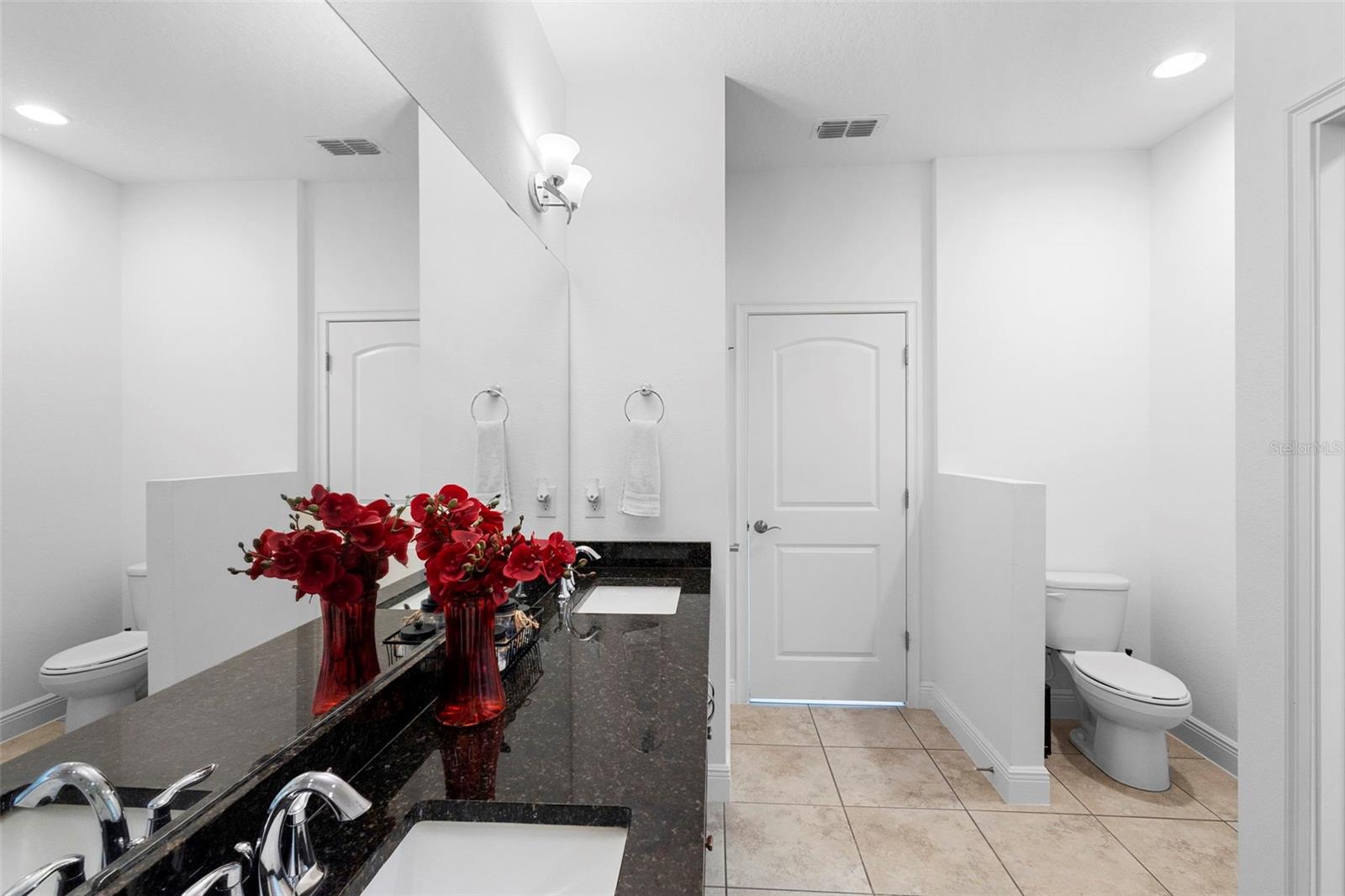 Image 26 of 42 For 5601 Estero Loop