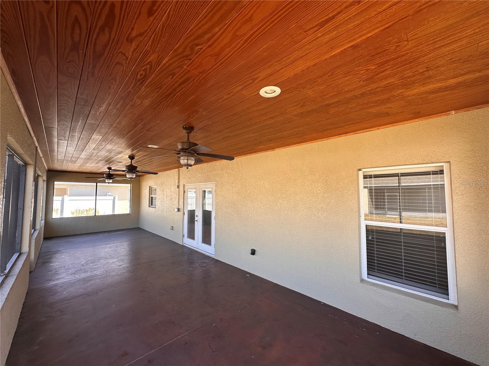 Image 14 of 40 For 512 Bella Rosa Circle