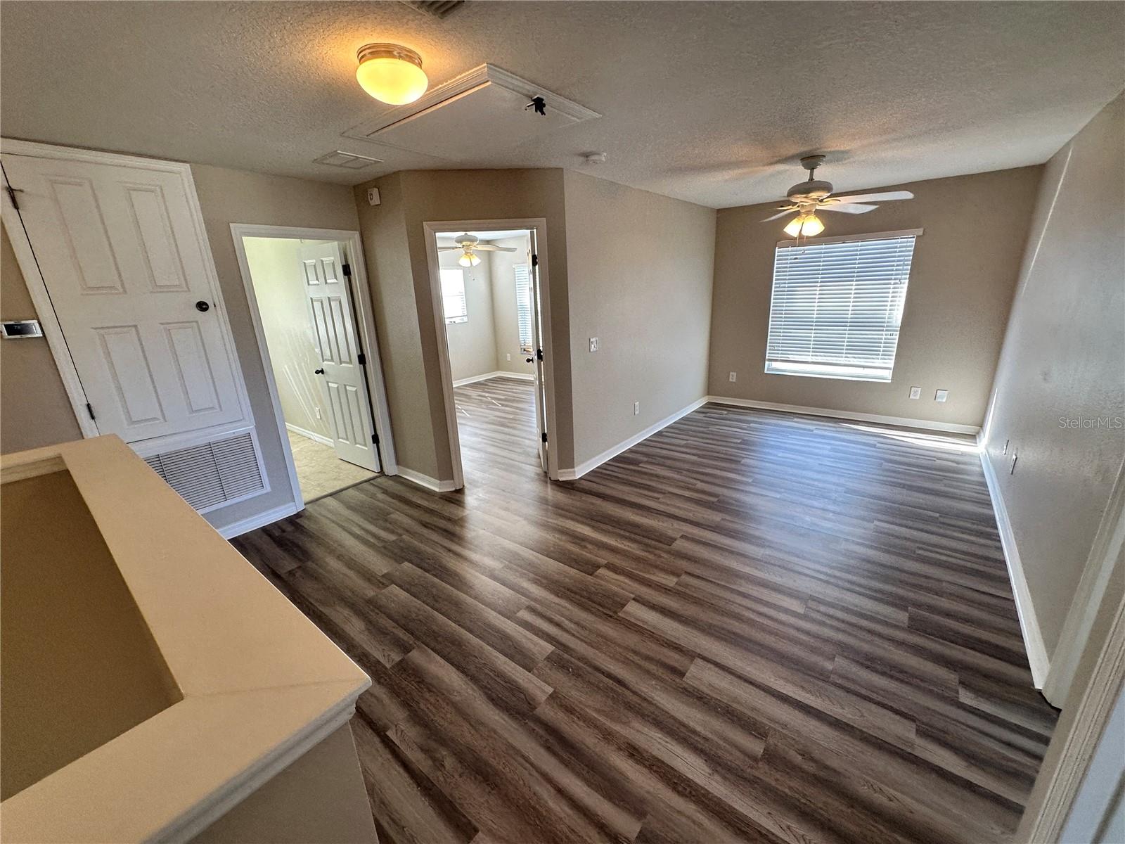 Image 21 of 40 For 512 Bella Rosa Circle