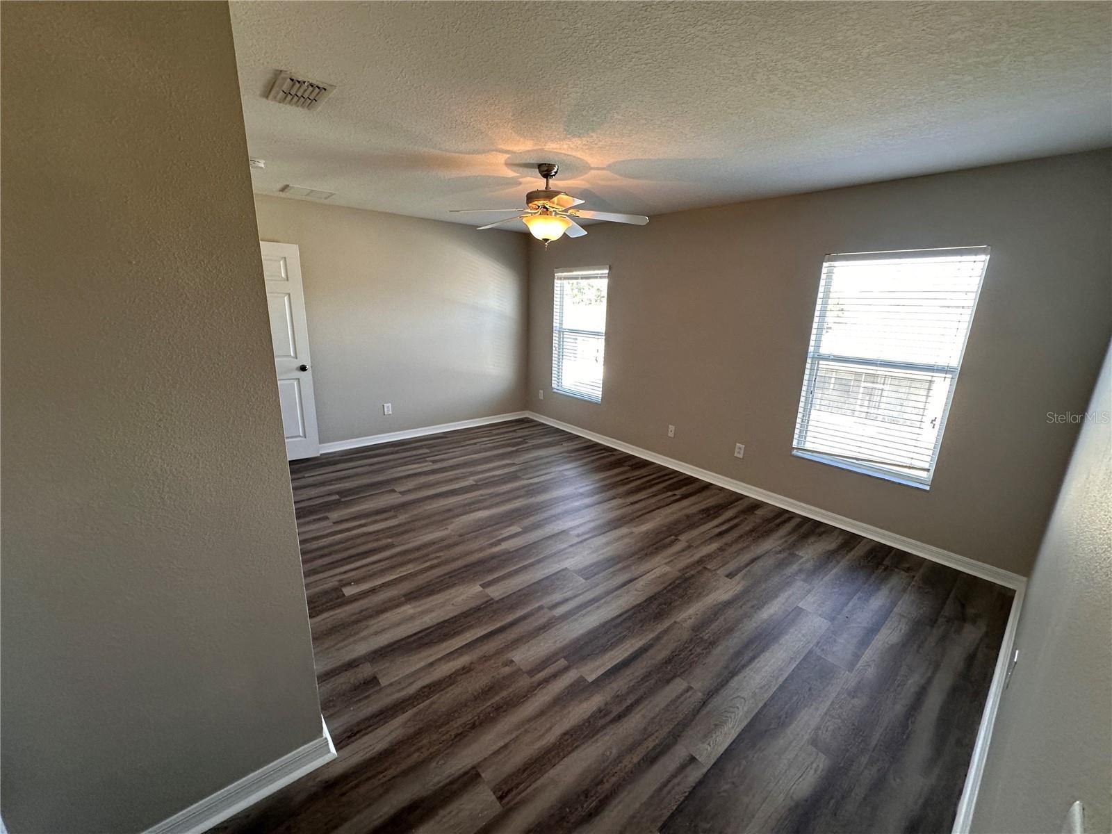 Image 27 of 40 For 512 Bella Rosa Circle