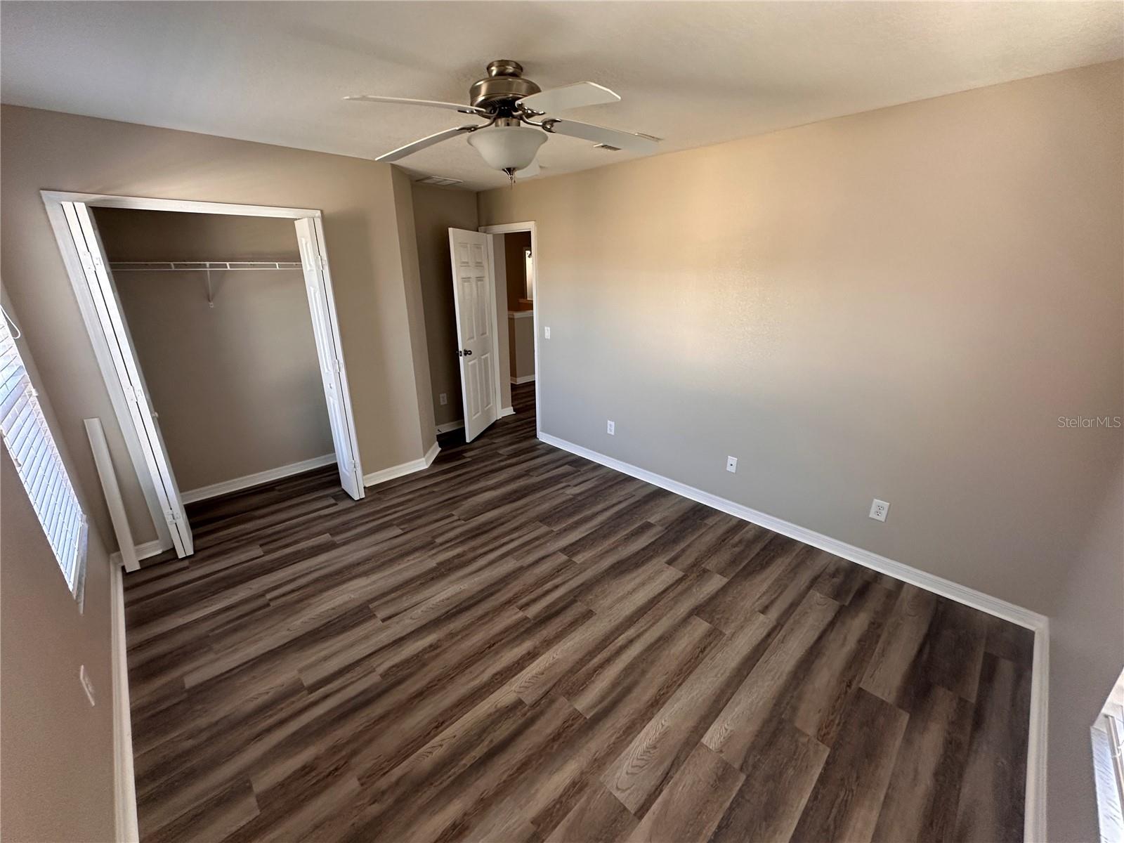 Image 30 of 40 For 512 Bella Rosa Circle