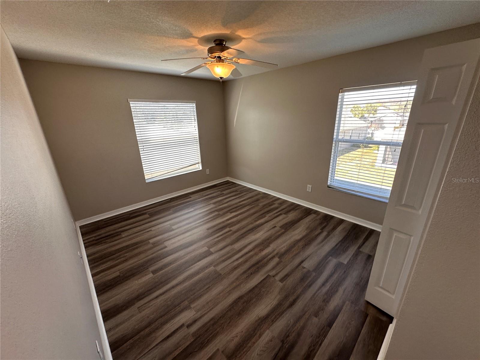 Image 31 of 40 For 512 Bella Rosa Circle