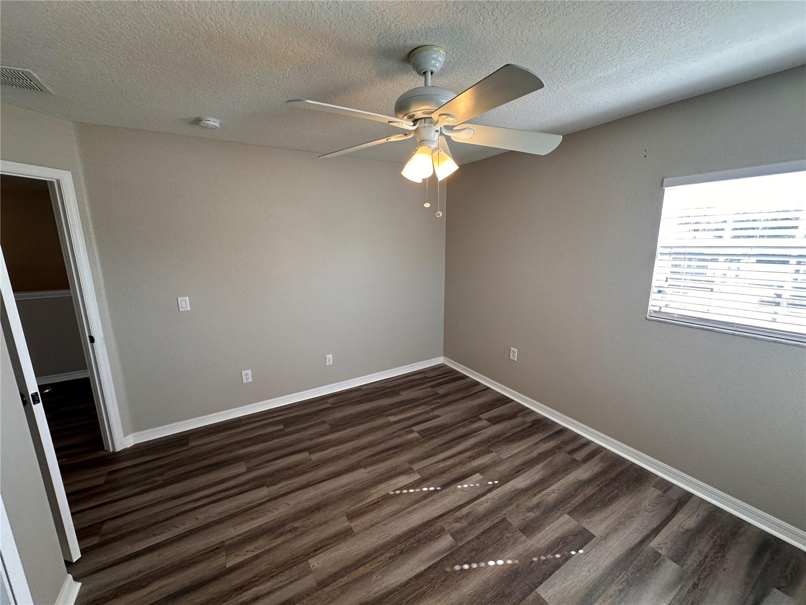 Image 32 of 40 For 512 Bella Rosa Circle