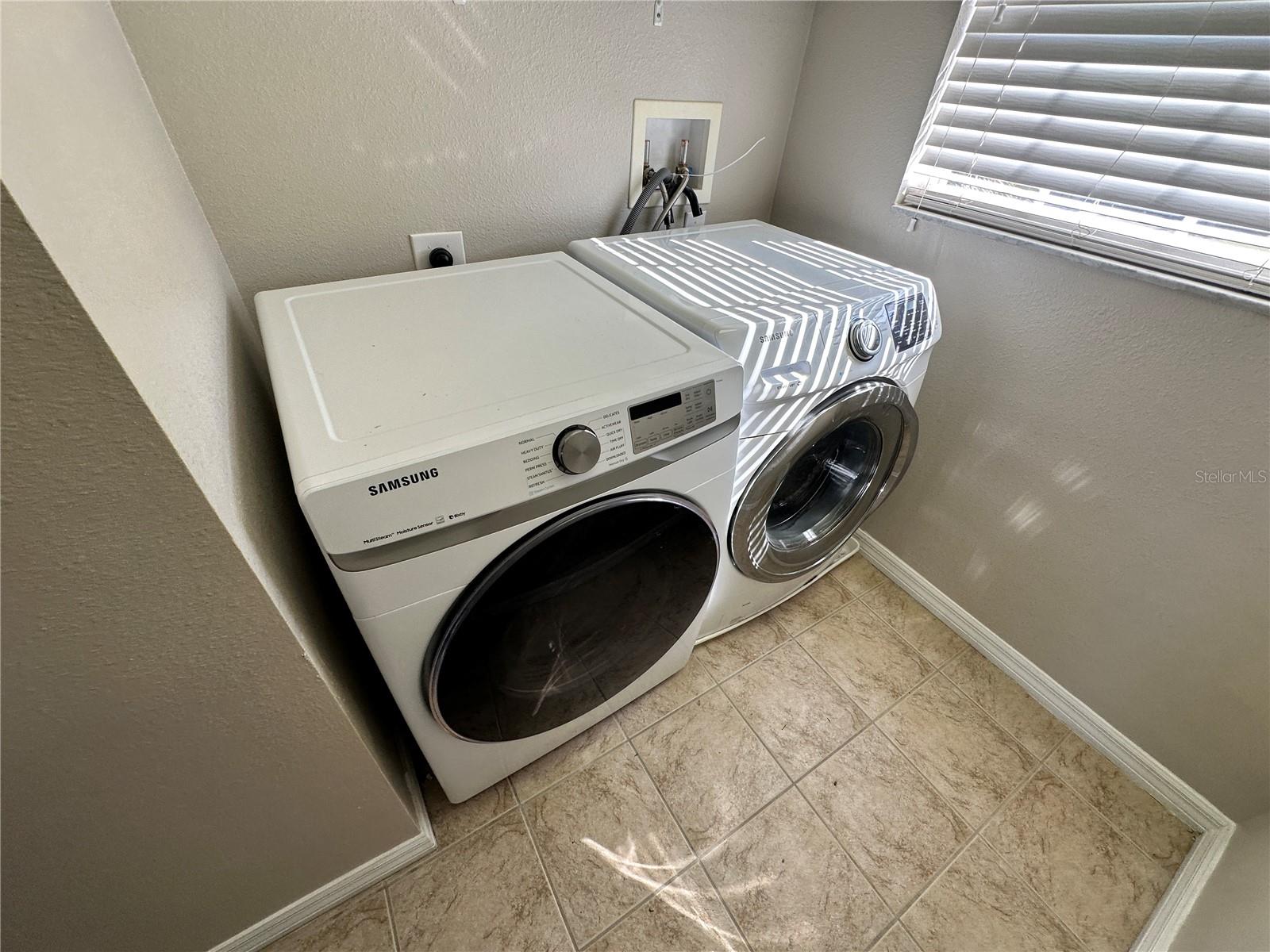 Image 35 of 40 For 512 Bella Rosa Circle