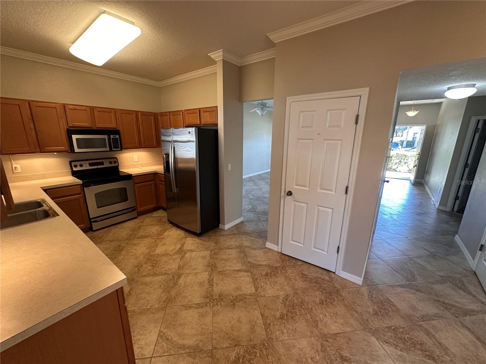 Image 7 of 40 For 512 Bella Rosa Circle