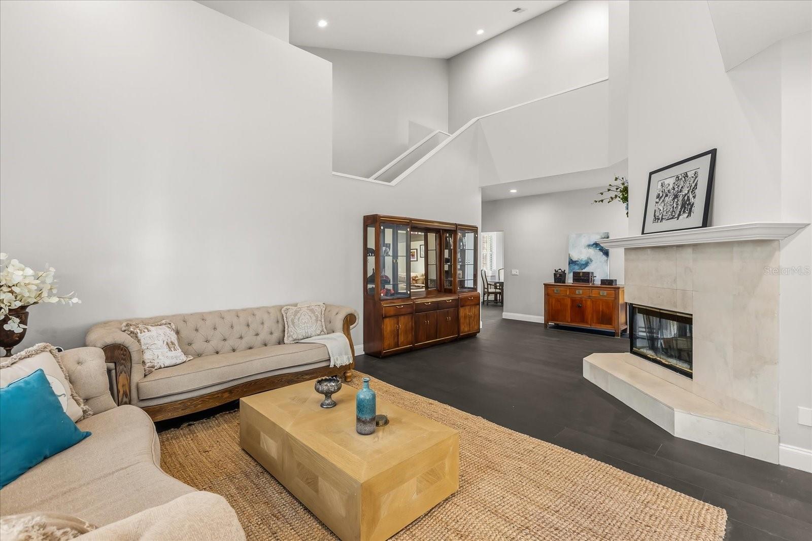 Image 13 of 50 For 227 River Village Drive