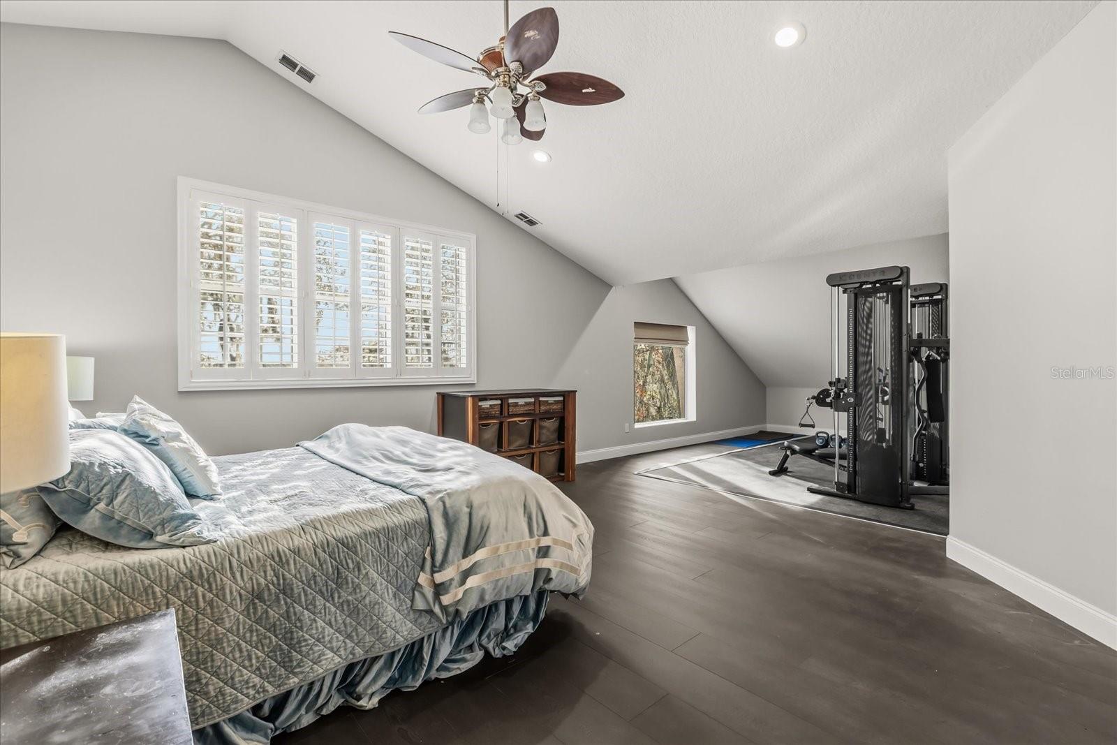 Image 19 of 50 For 227 River Village Drive