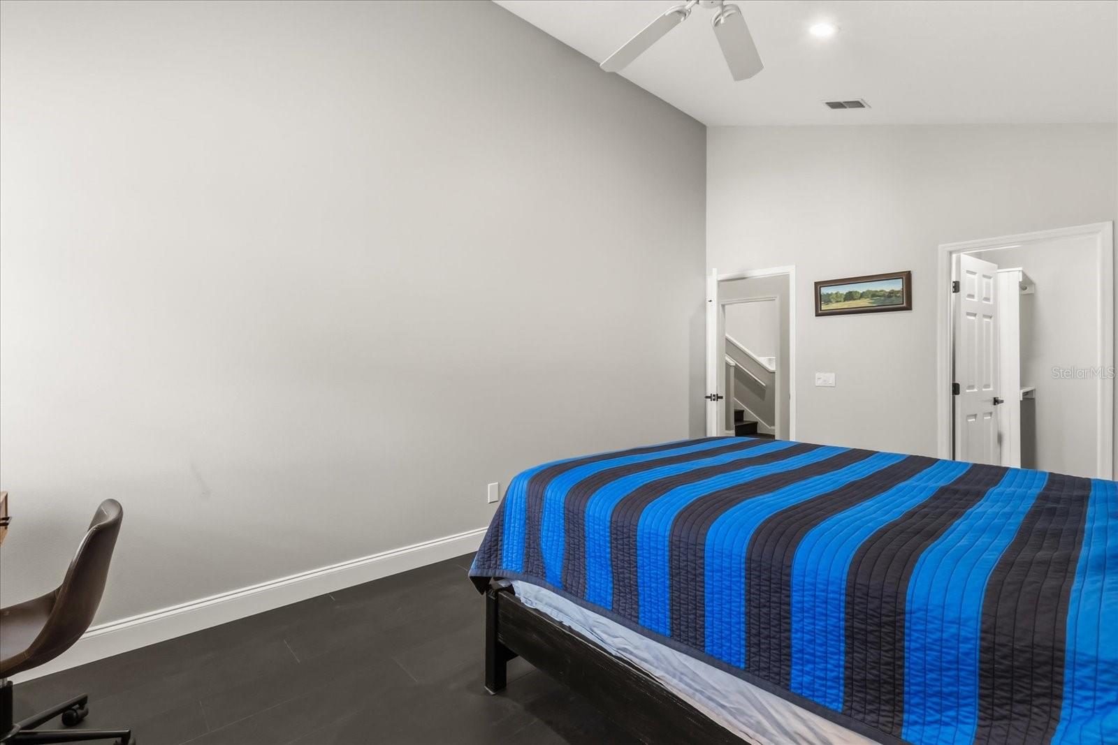 Image 29 of 50 For 227 River Village Drive