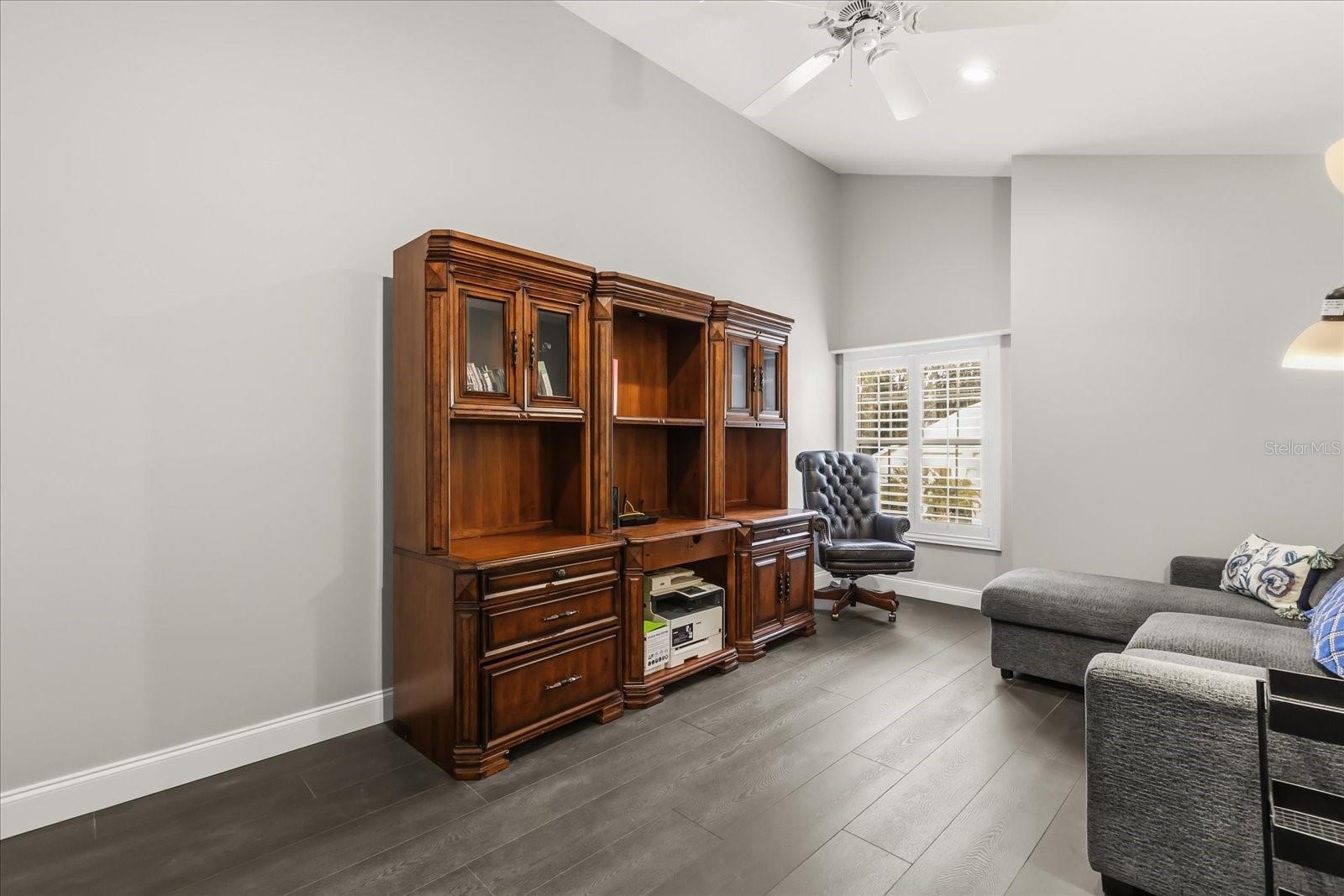 Image 31 of 50 For 227 River Village Drive