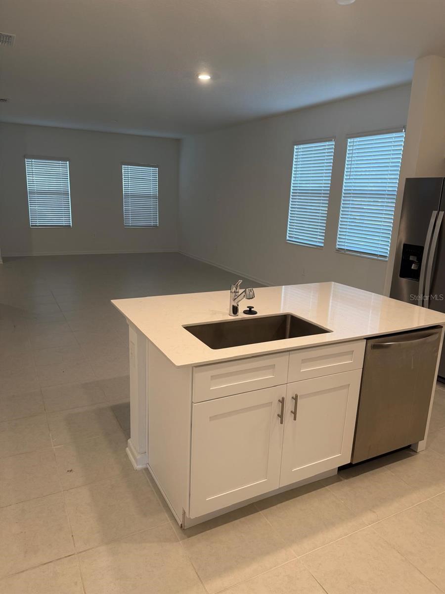 Image 16 of 86 For 1770 Rider Rain Lane