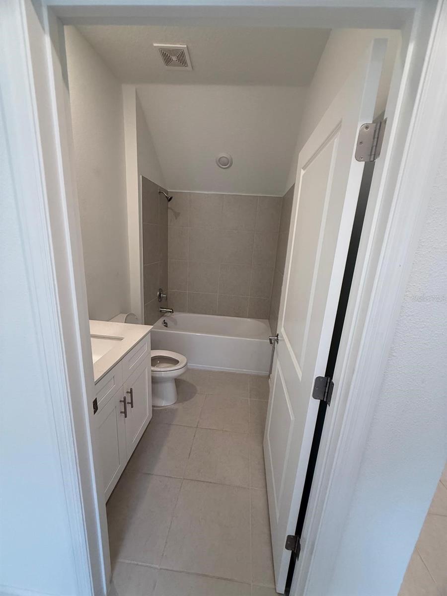 Image 34 of 86 For 1770 Rider Rain Lane