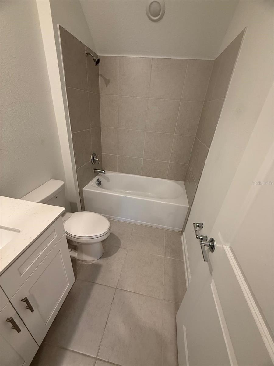 Image 36 of 86 For 1770 Rider Rain Lane