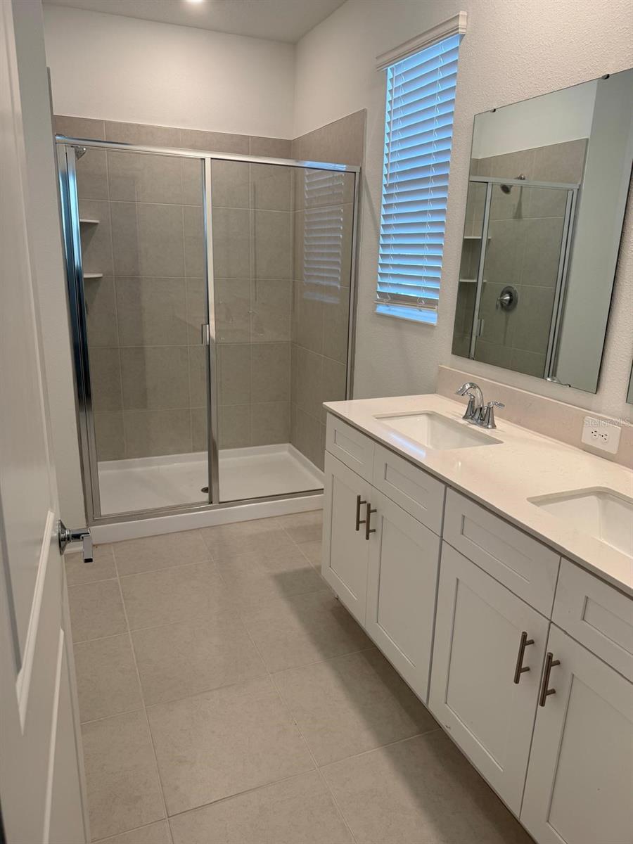 Image 44 of 86 For 1770 Rider Rain Lane