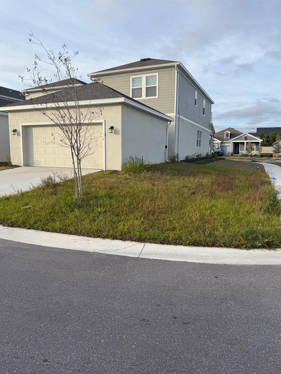 Image 84 of 86 For 1770 Rider Rain Lane