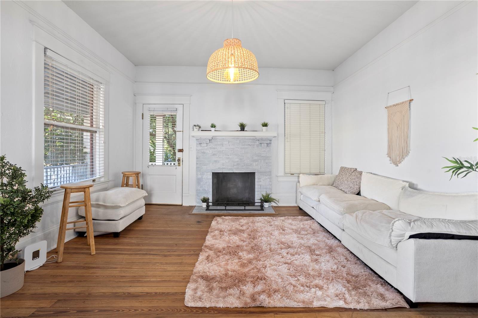 Image 2 of 26 For 520 Anderson Street