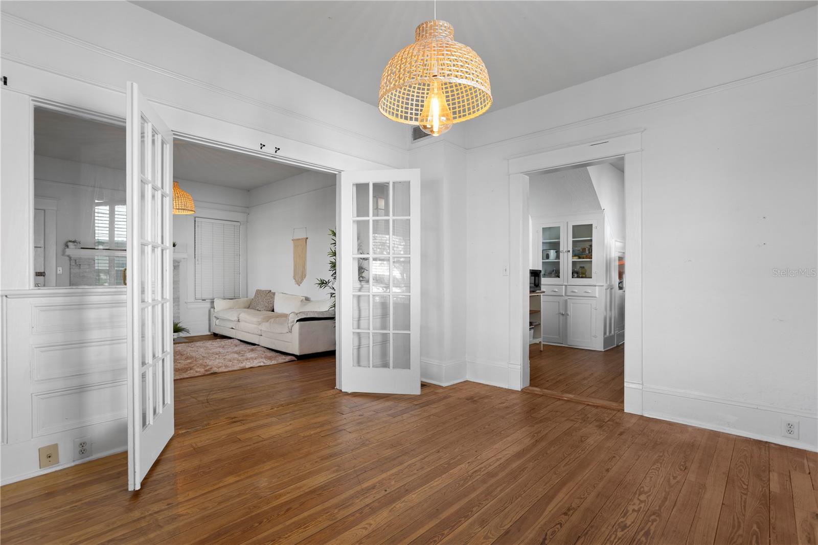 Image 6 of 26 For 520 Anderson Street