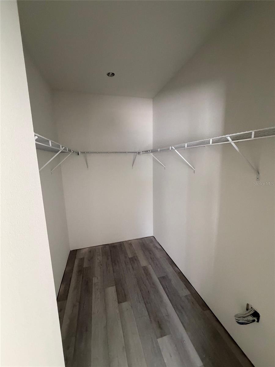 Image 5 of 7 For 16082 35th Court Road