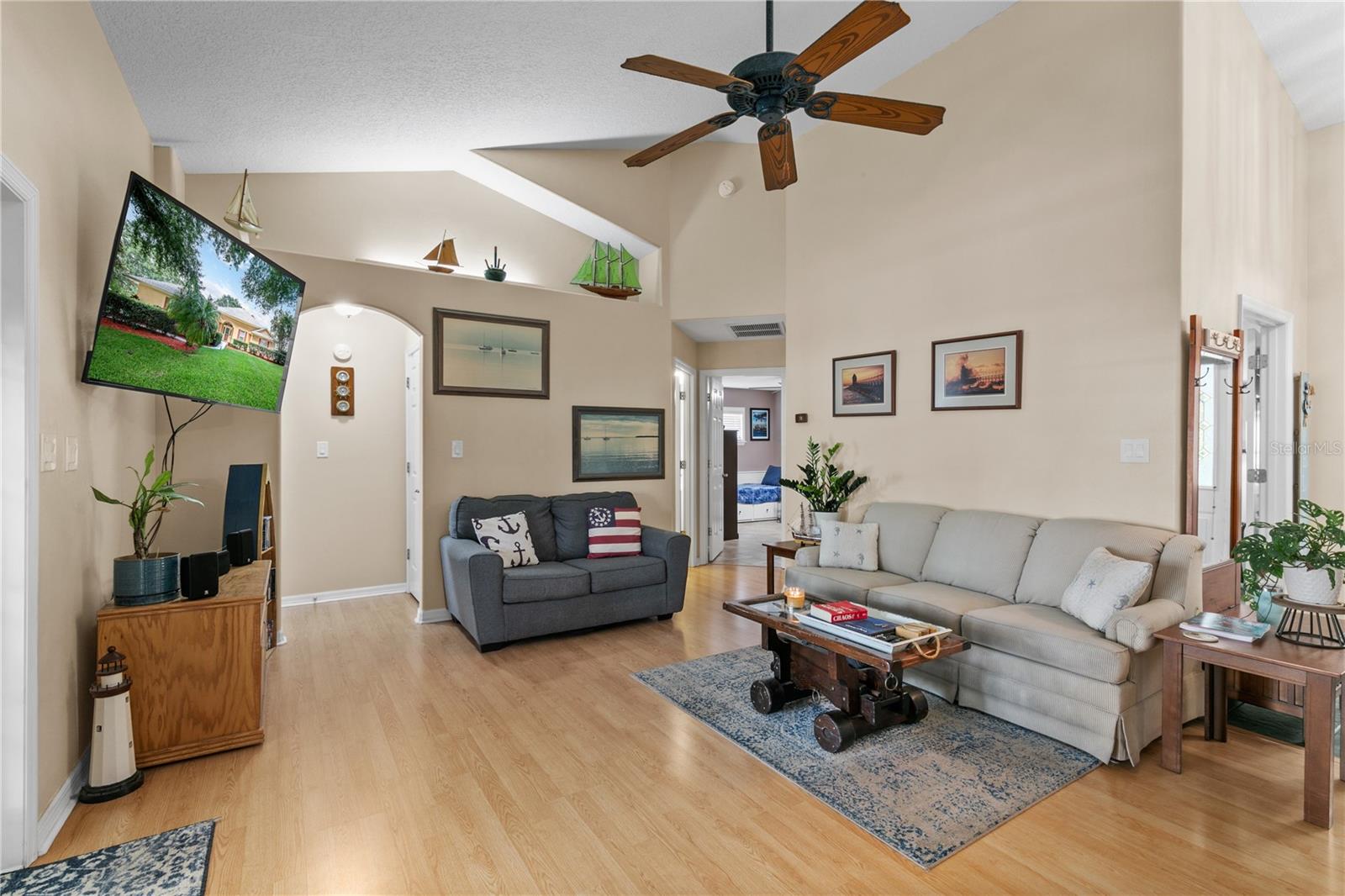 Image 18 of 54 For 13545 Oak Bend Drive