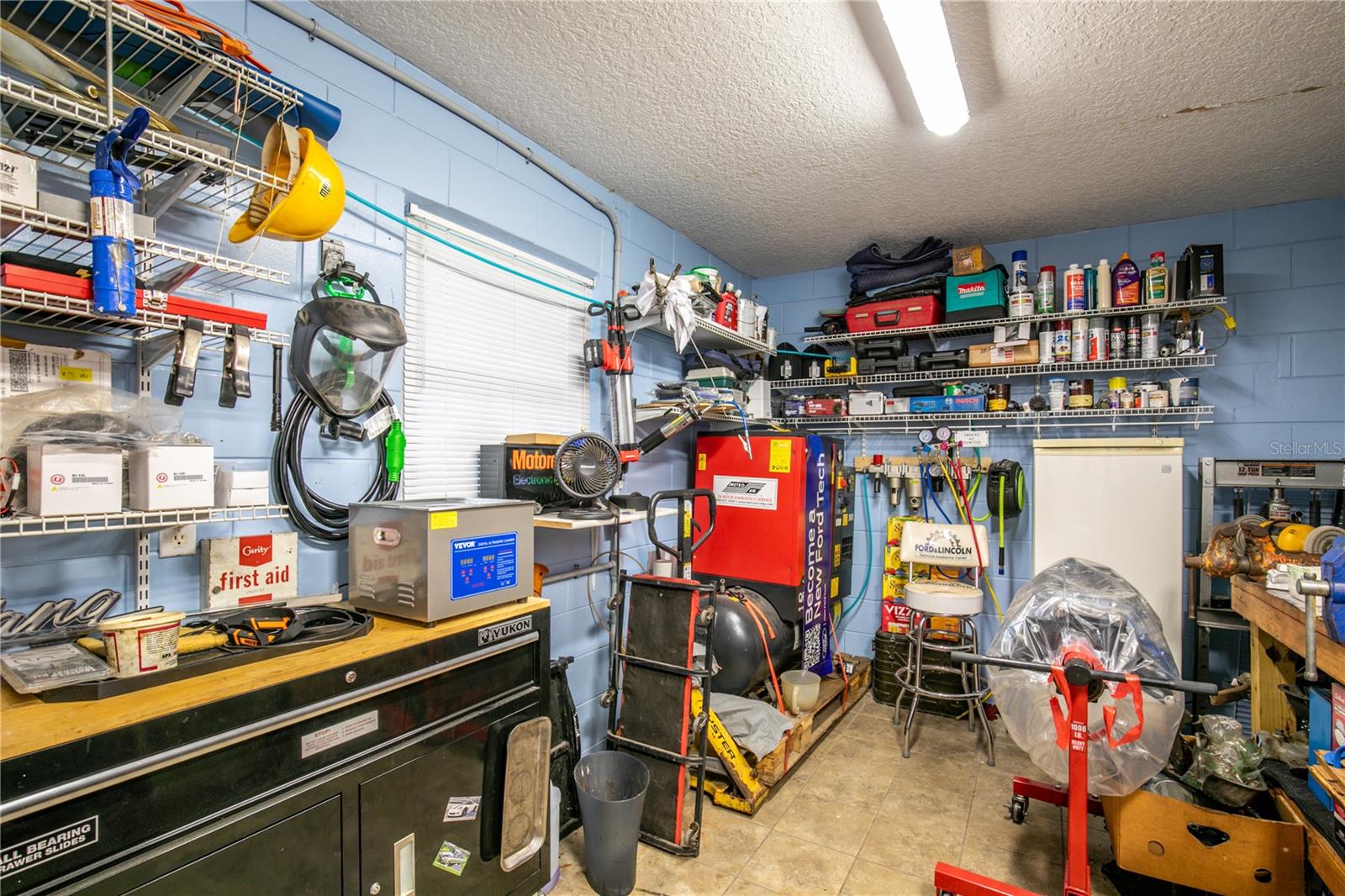 Image 36 of 54 For 13545 Oak Bend Drive