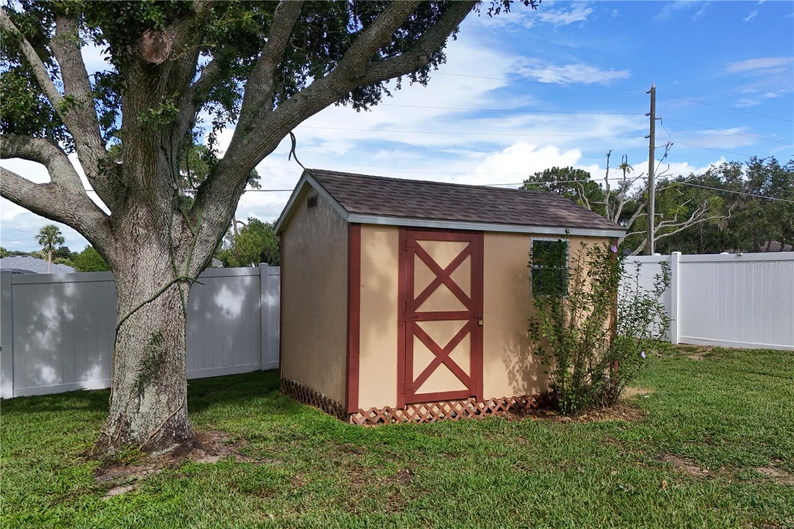 Image 38 of 54 For 13545 Oak Bend Drive