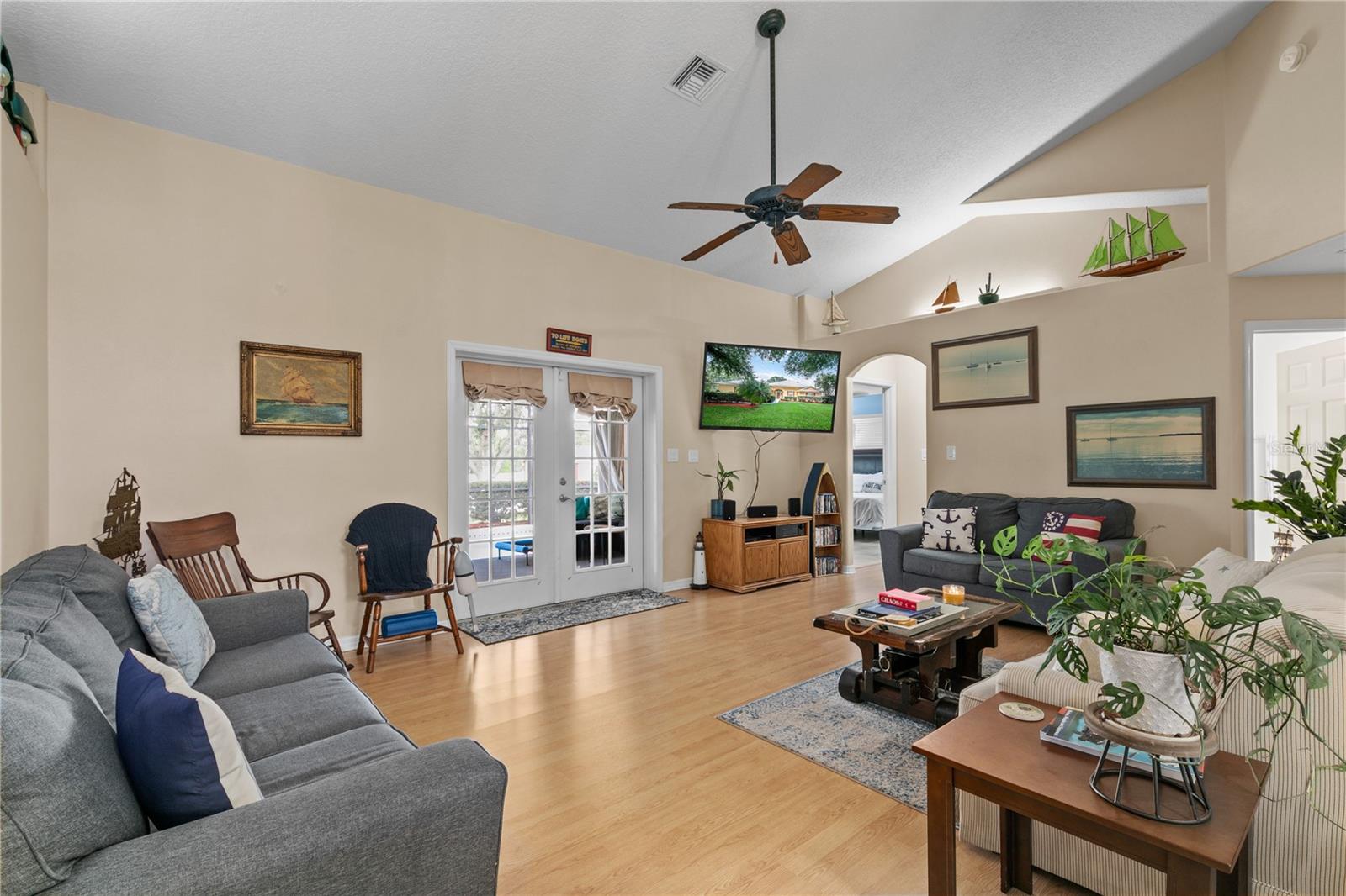 Image 5 of 54 For 13545 Oak Bend Drive