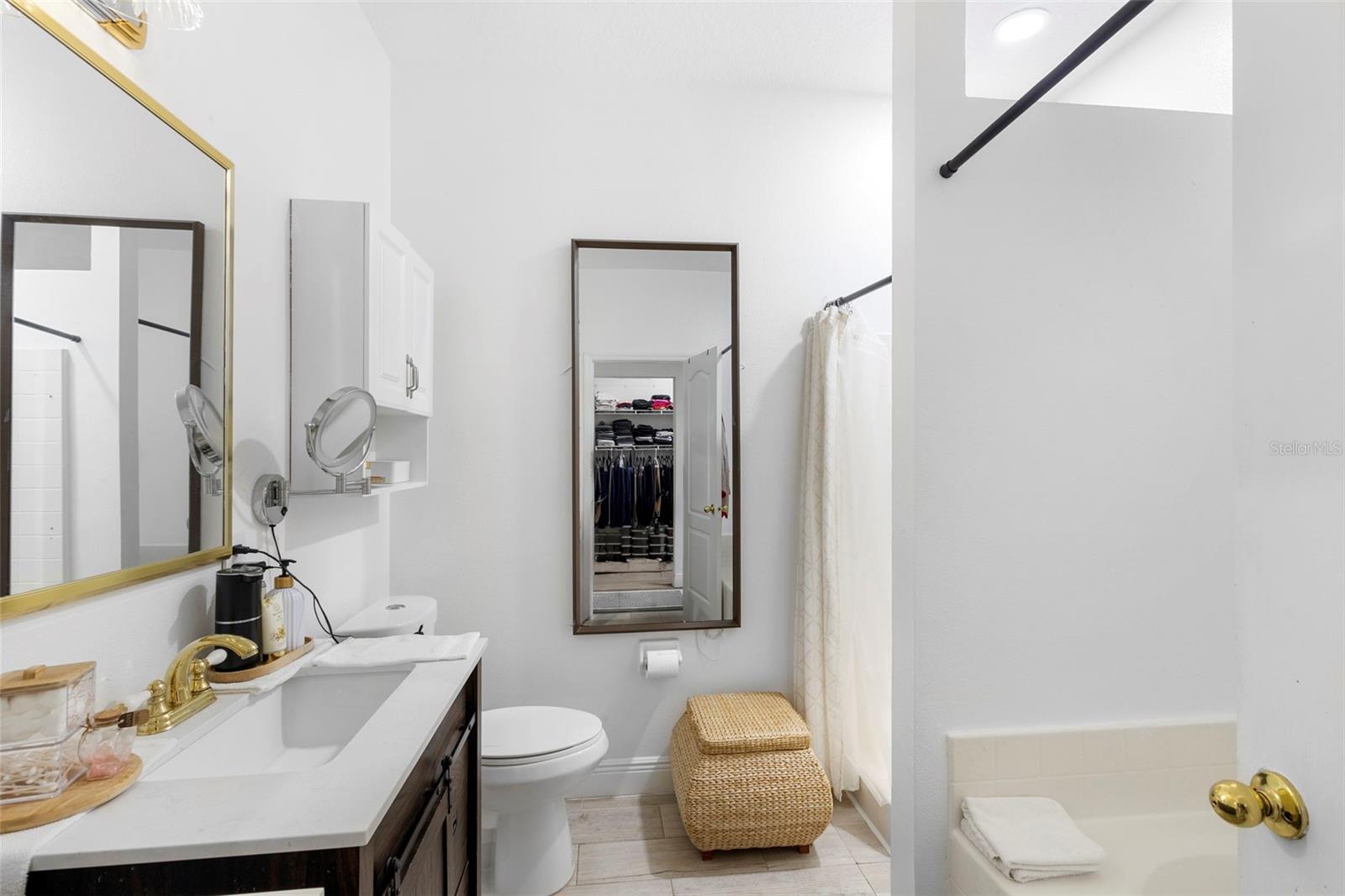 Image 18 of 36 For 1739 Canoe Creek Falls Drive