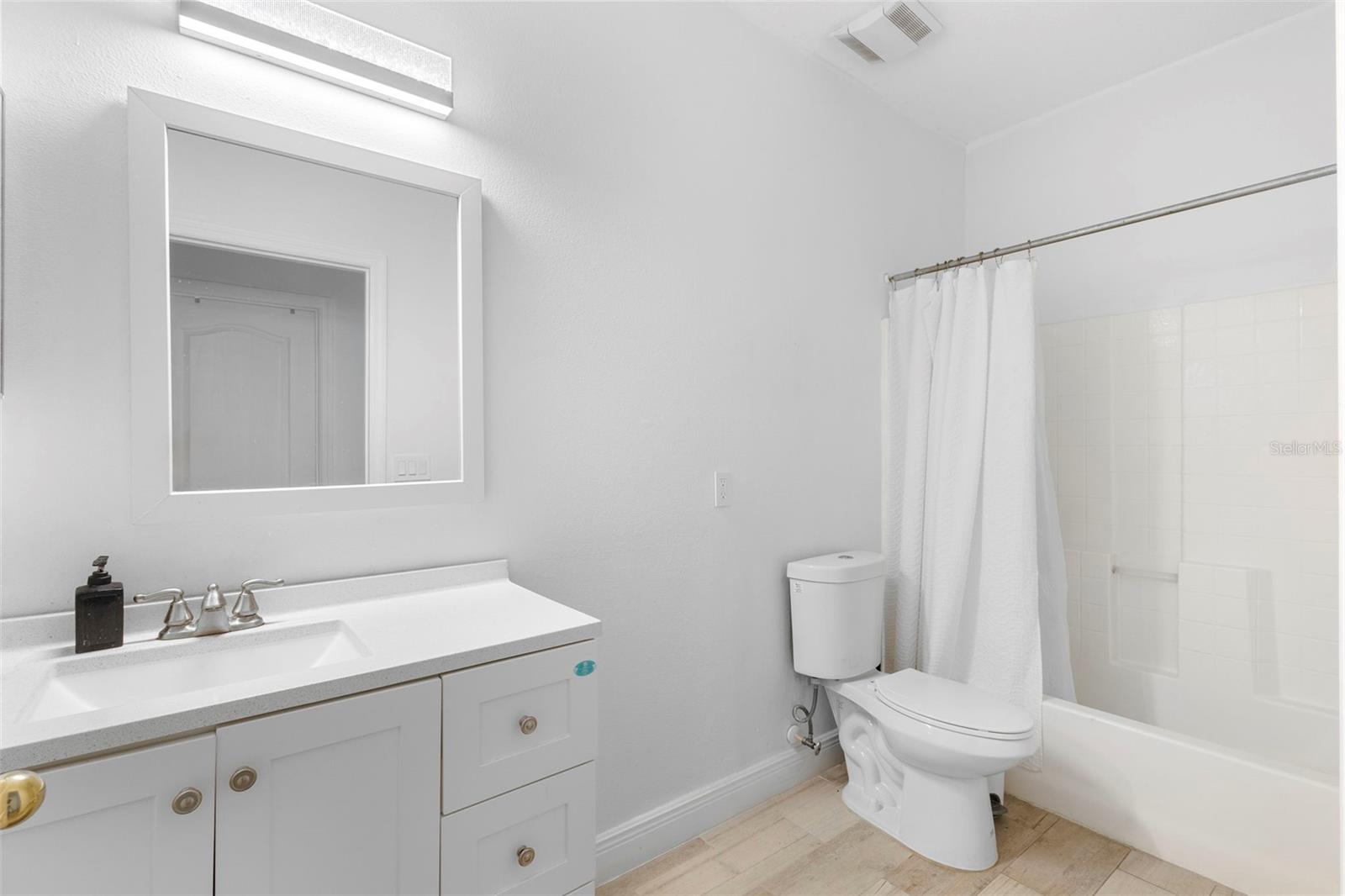 Image 24 of 36 For 1739 Canoe Creek Falls Drive