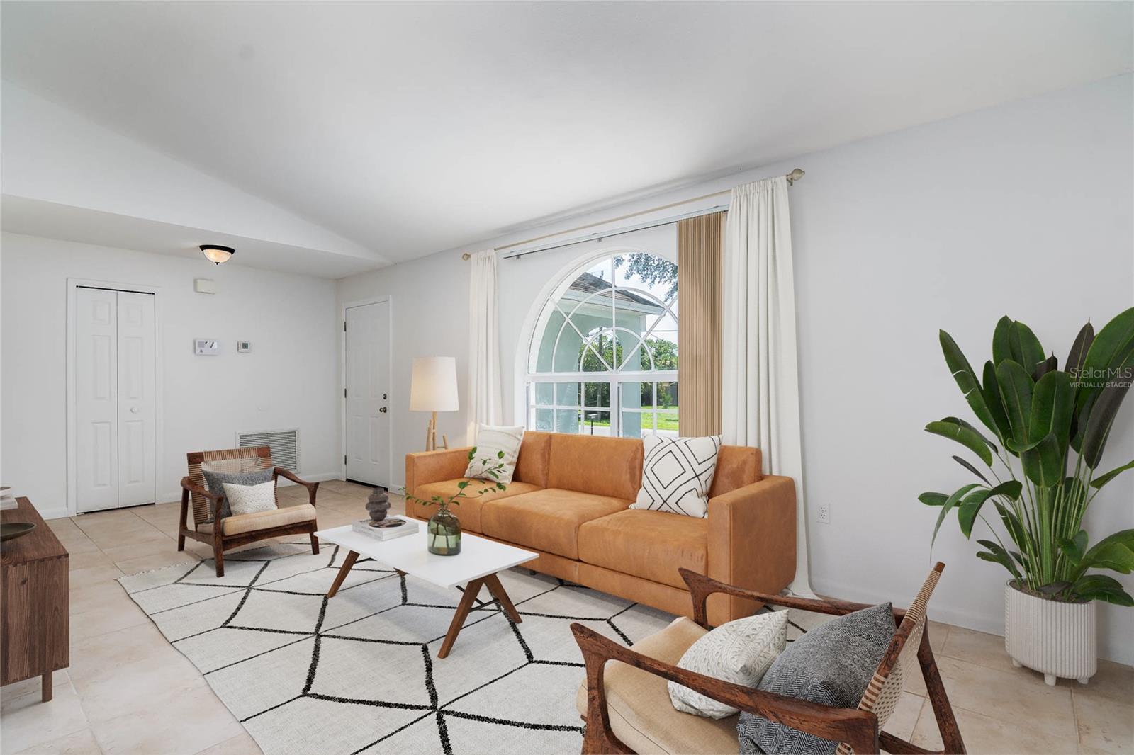 Image 4 of 50 For 6760 Cairo Road