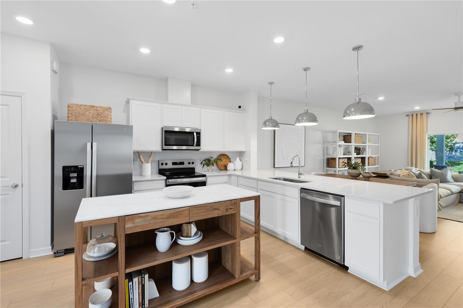 Image 5 of 29 For 435 Meadowland Point