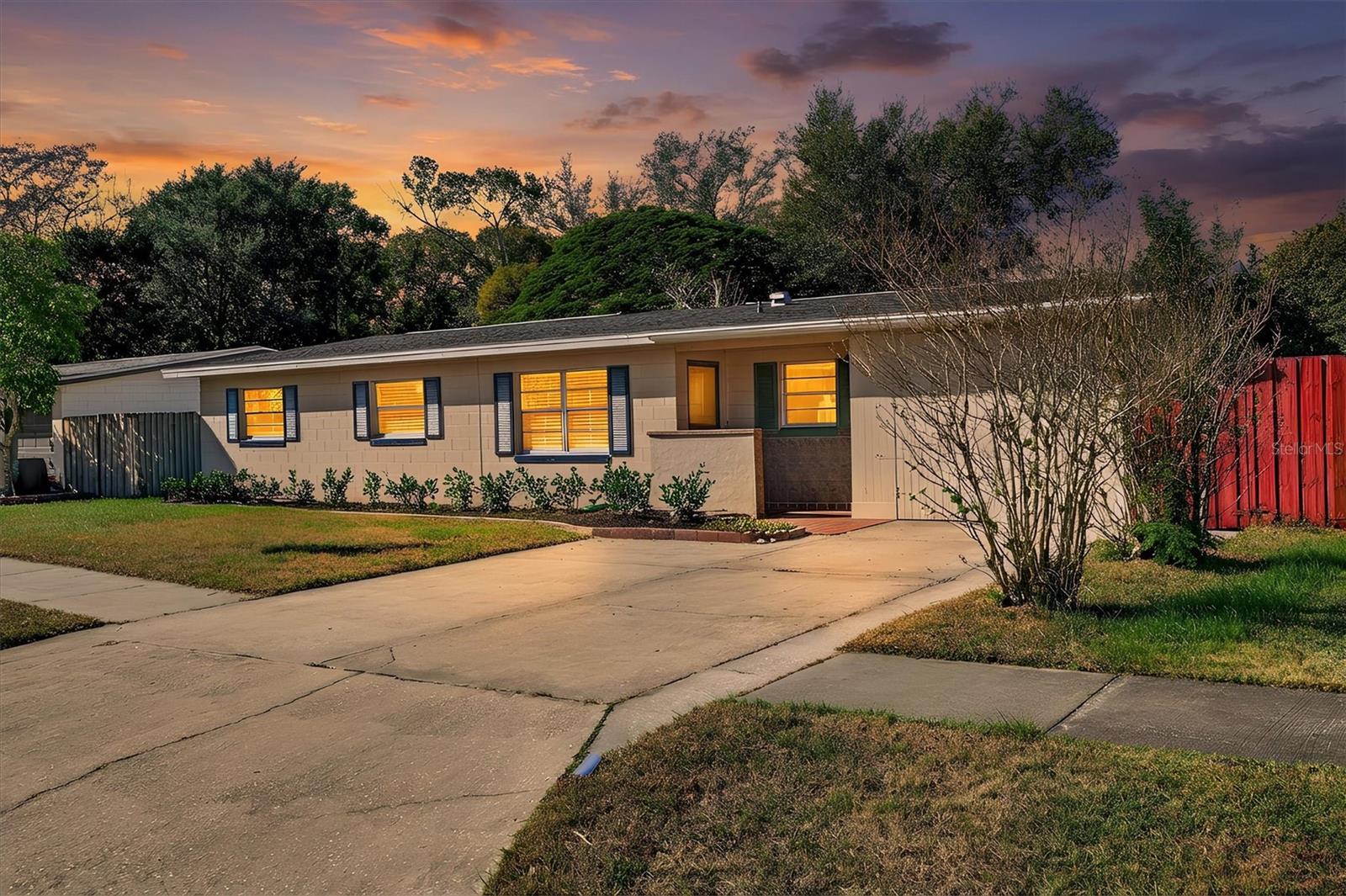 Image 2 of 42 For 1704 Larkin Avenue