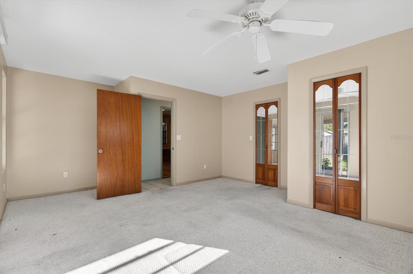 Image 33 of 42 For 1704 Larkin Avenue