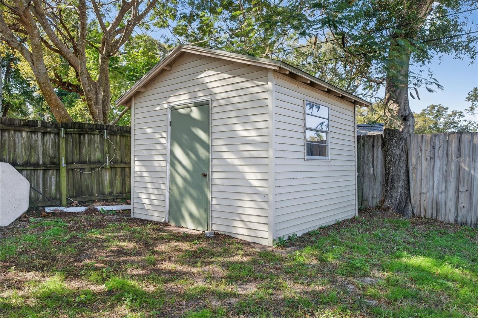 Image 41 of 42 For 1704 Larkin Avenue