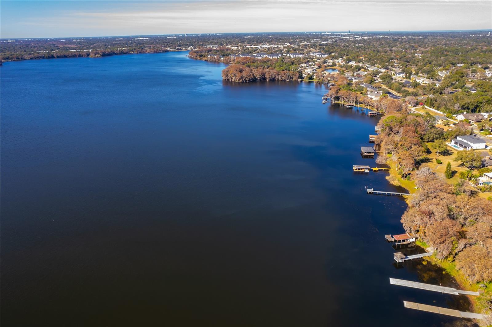 Image 12 of 40 For 1077 Howell Harbor Drive